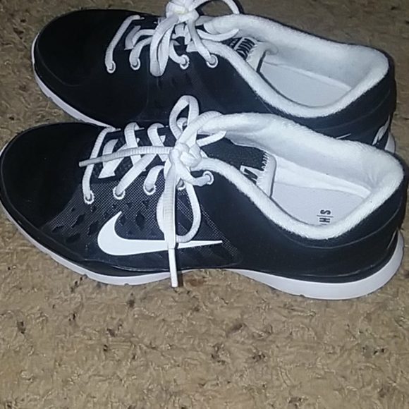 Nike Sneakers - Picture 4 of 5